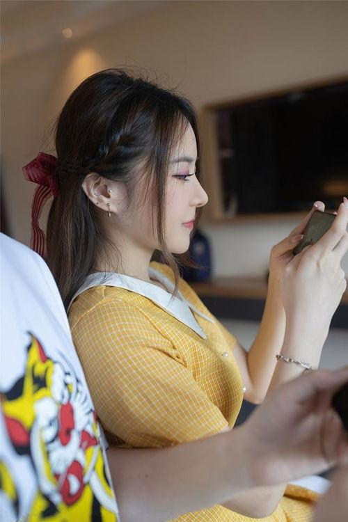 国产 女朋友 在线,甜蜜邂逅，在线见证幸福瞬间